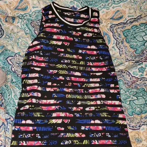 Dress - Picture 1 of 1